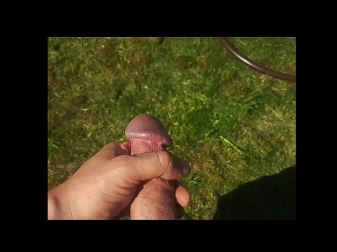 ❤️ Vruća zgodna jebe svoju ružičastu macu i svršava špricom u ljetnoj bašti ️ Jebeni video na bs.mrpornogratis.ru ❌️❤